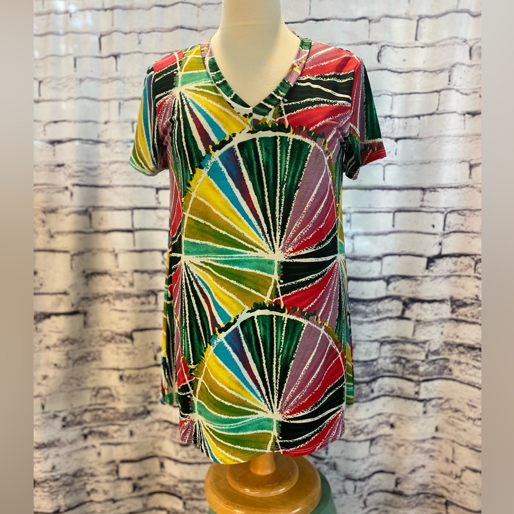 Heimish multicolored top. Perfect summer splash of color!